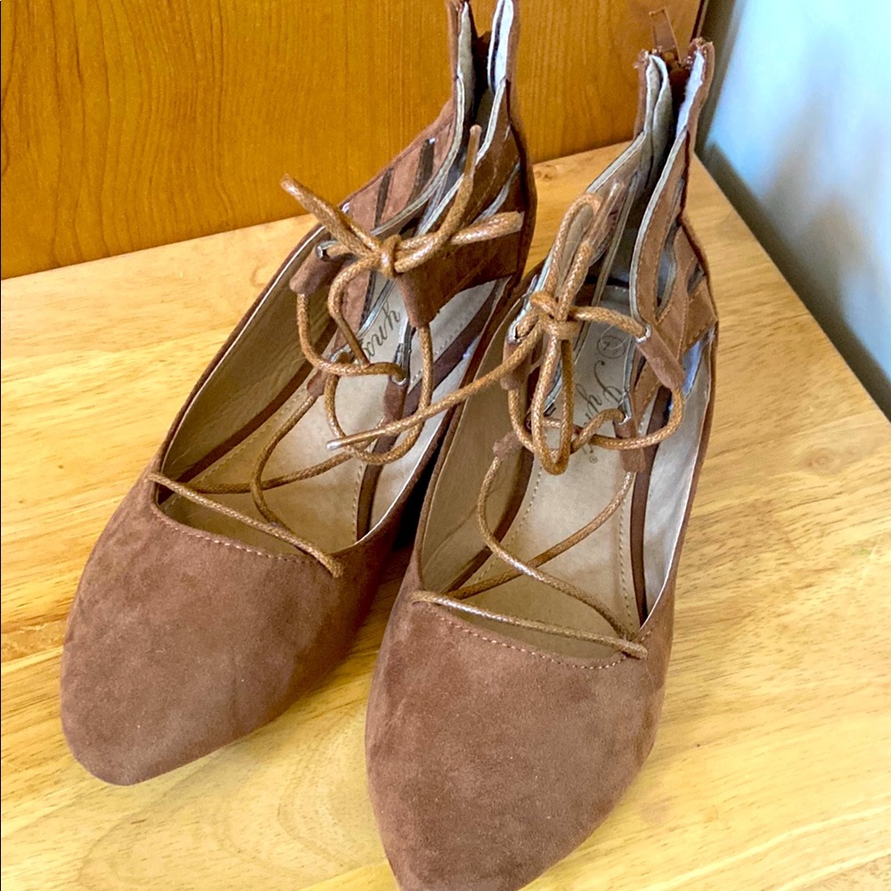 Brown Suede Like Women's Shoes in 7.5